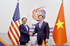 Vietnamese Deputy PM, FM meets with U.S., E.C., U.K. officials in Malaysia